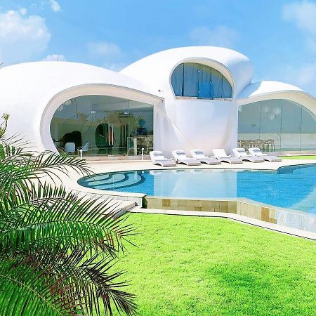 The Cloud Beachfront Villa Tabanan المظهر الخارجي الصورة
