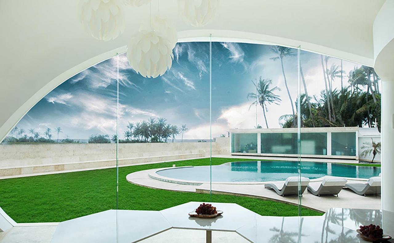 The Cloud Beachfront Villa Tabanan المظهر الخارجي الصورة