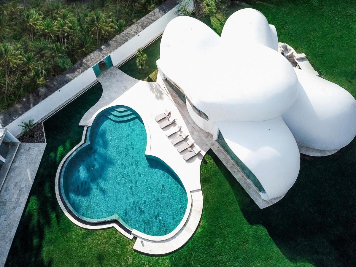 The Cloud Beachfront Villa Tabanan المظهر الخارجي الصورة