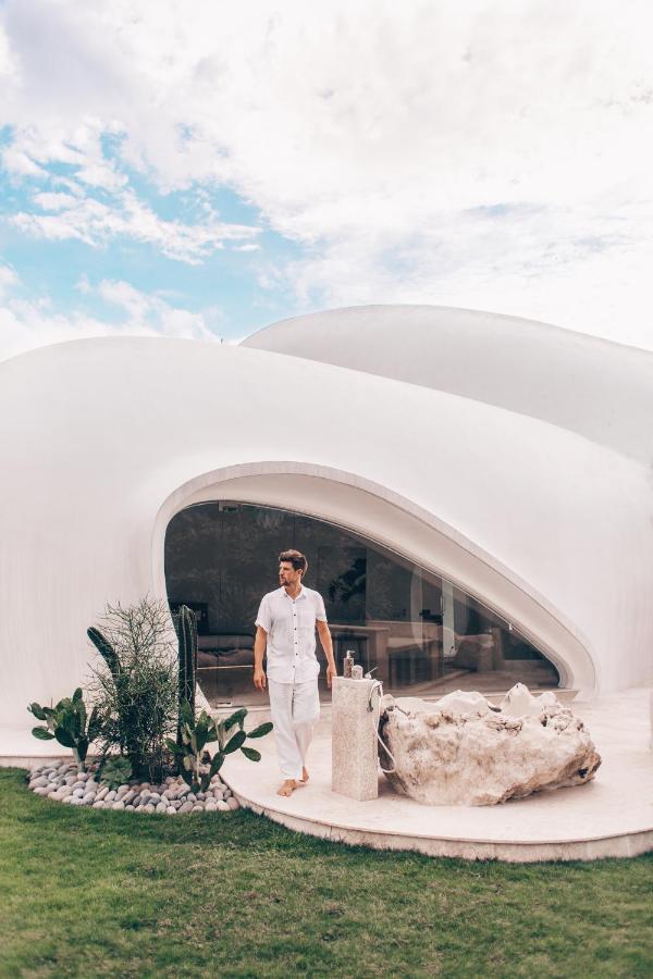 The Cloud Beachfront Villa Tabanan المظهر الخارجي الصورة